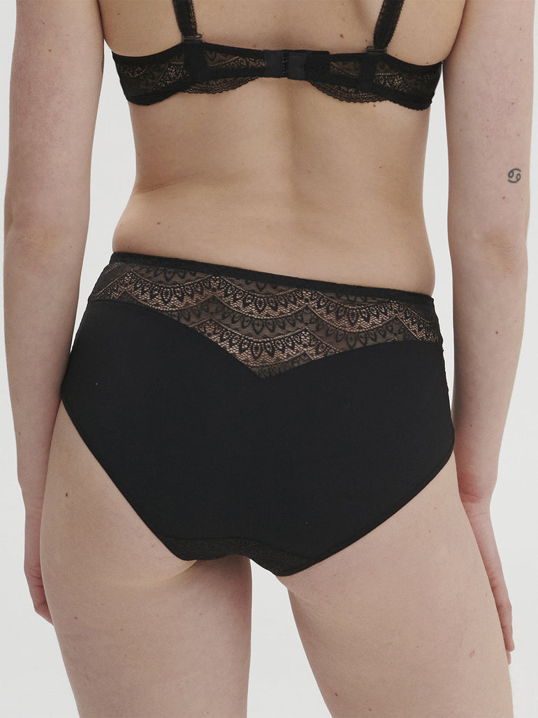 Karma Retro Brief - Black
