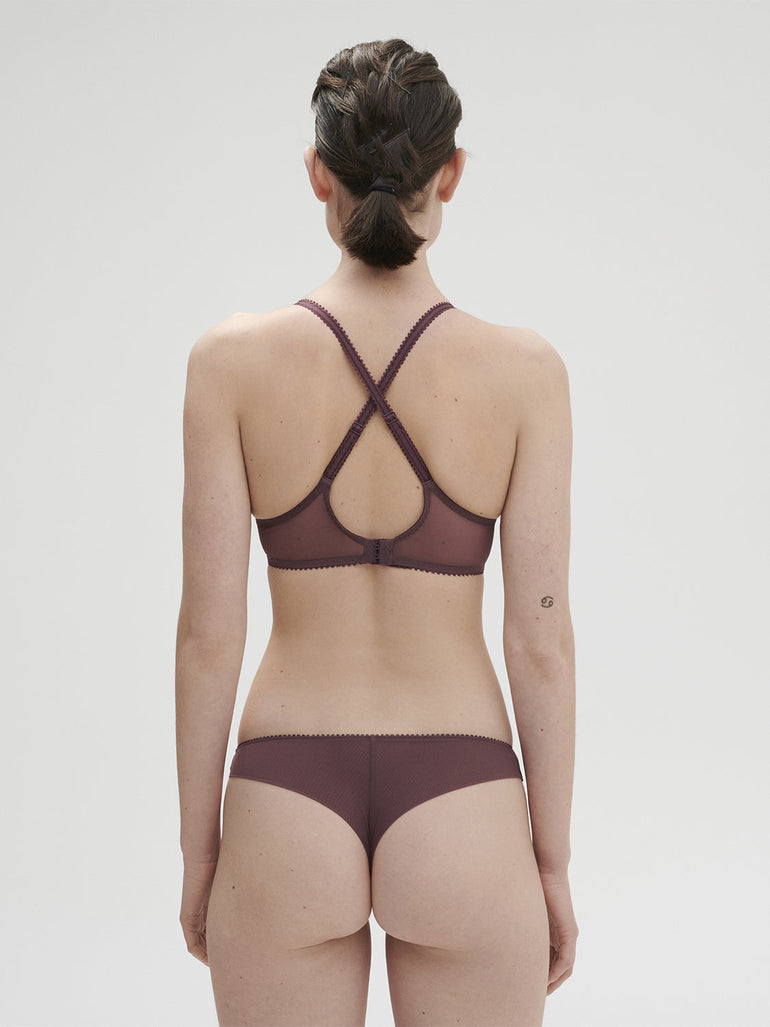squared-neckline-spacer-bra-byzantine-embleme-6