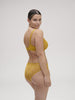 progressive-brief-golden-yellow-embleme-14