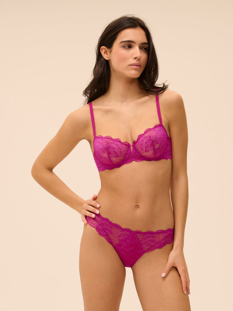 Brief - Azalea