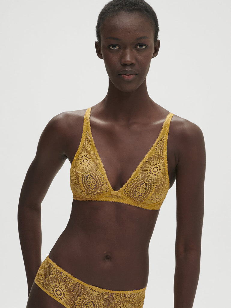soft-cup-triangle-bra-golden-yellow-embleme-1