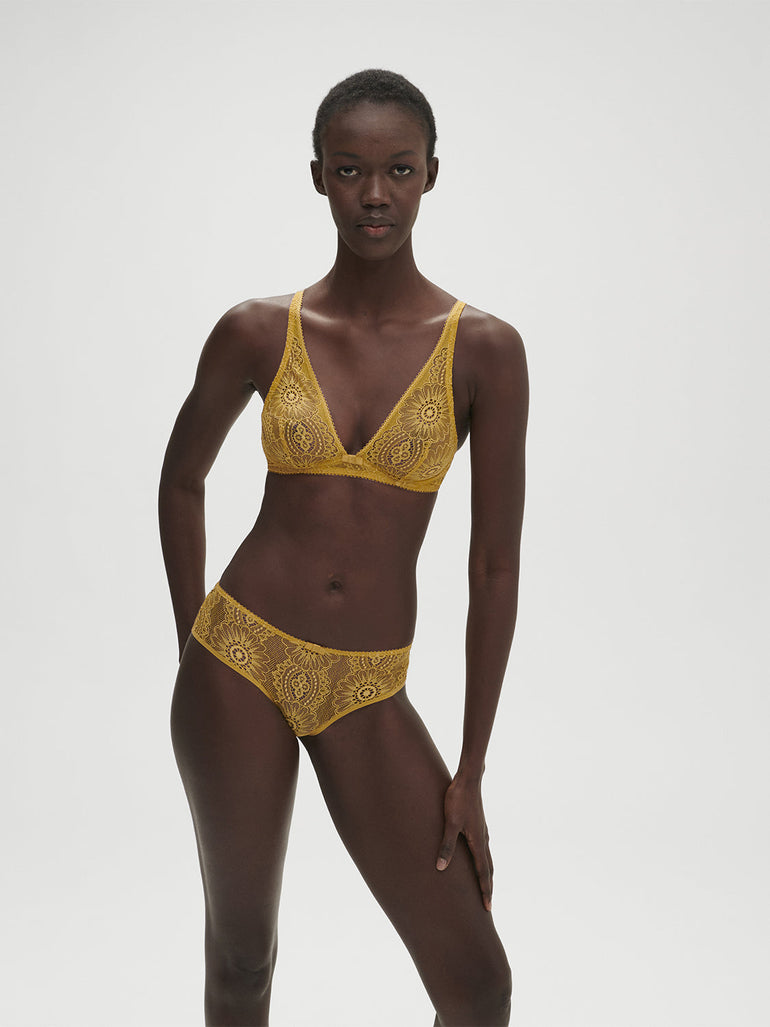 soft-cup-triangle-bra-golden-yellow-embleme-3