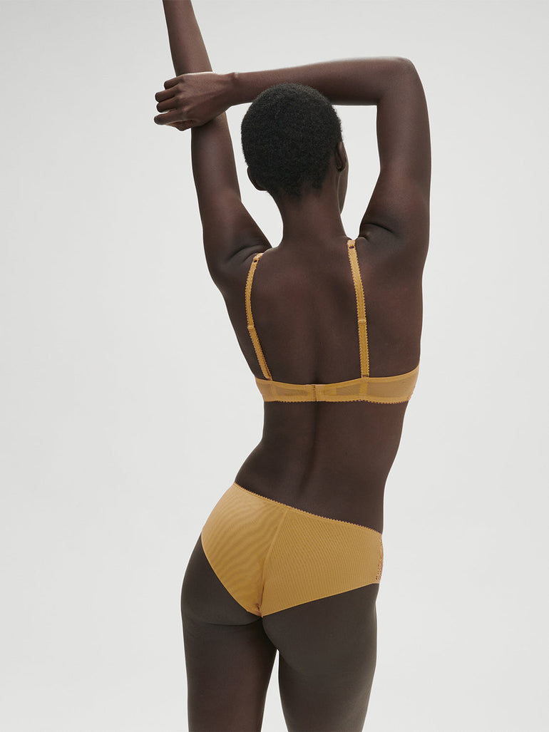 soft-cup-triangle-bra-golden-yellow-embleme-4
